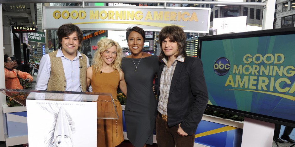 THE BAND PERRY, ROBIN ROBERTS