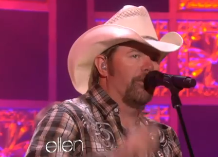 VIDEO: Toby Keith Performs ‘Red Solo Cup’ on Ellen