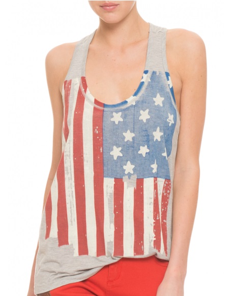 Carrie Underwood In A Flag Tank and Sequin Shorts During the CMA Festival  Concert in Nashville. - Celebrity Style Guide