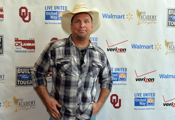 Garth Brooks To Release Four-Disc Box Set, 'Blame It All on My