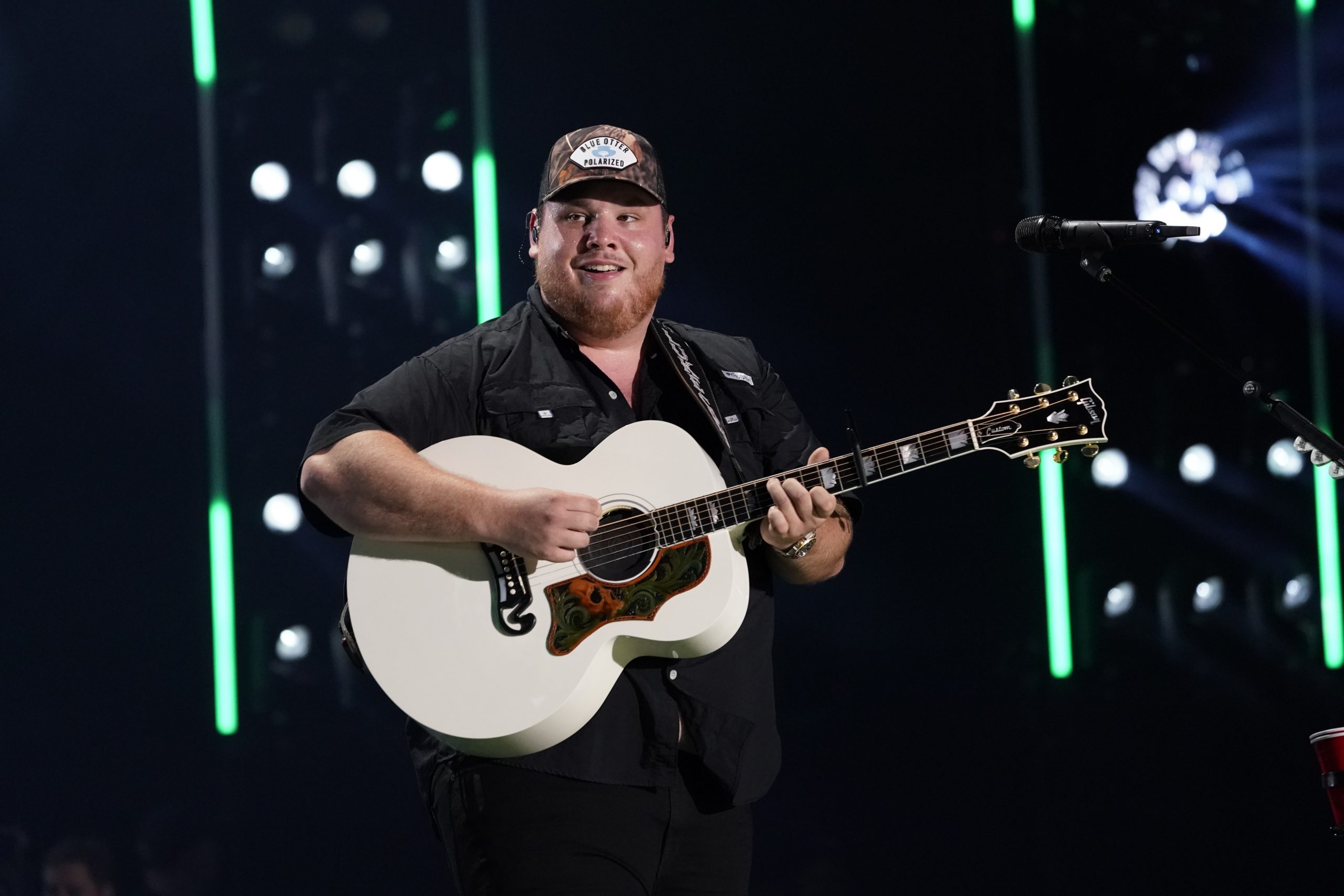 luke combs tennessee whiskey