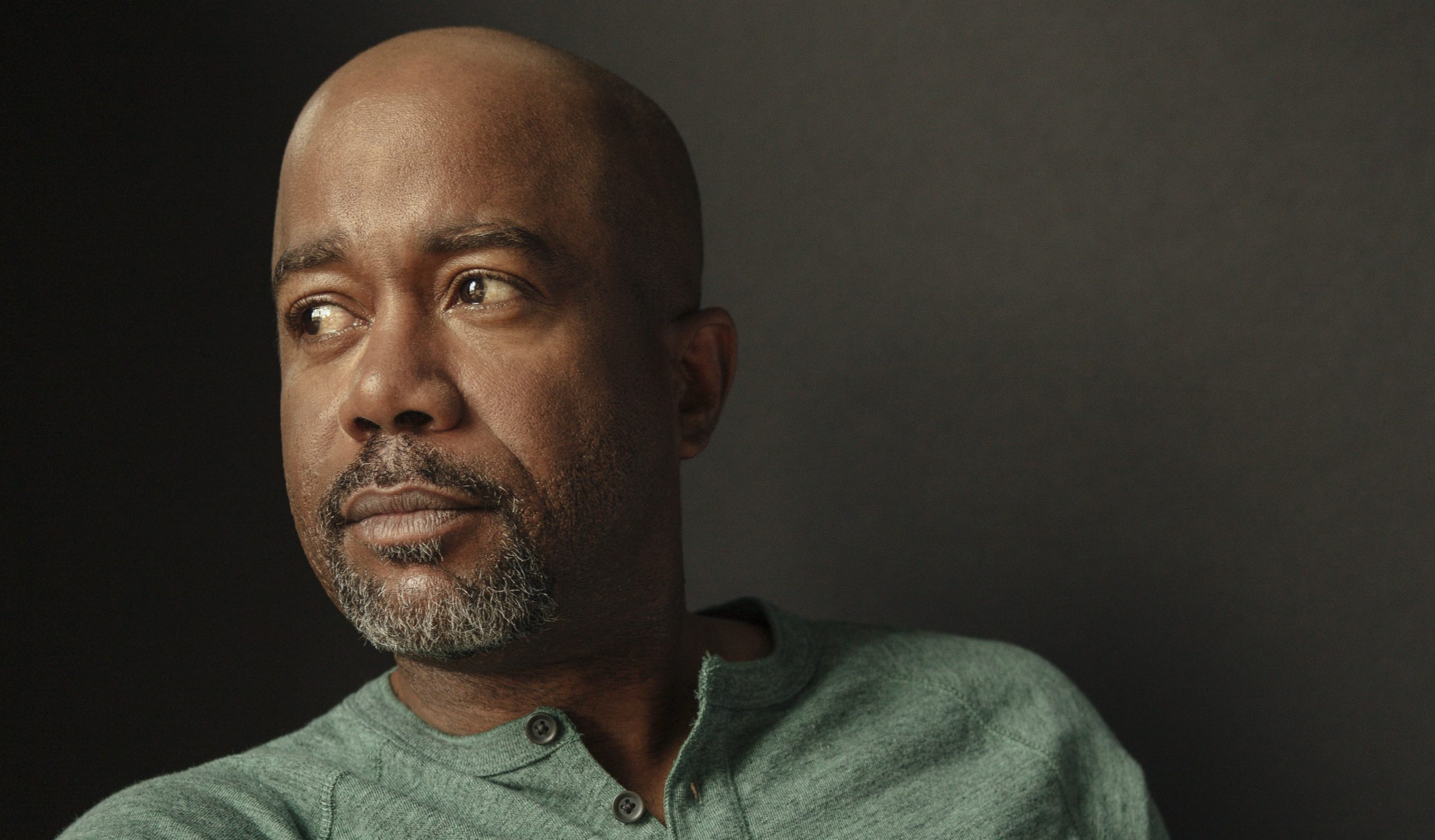 Darius Rucker Offers Feel-Good Advice in 'Beers and Sunshine' Video
