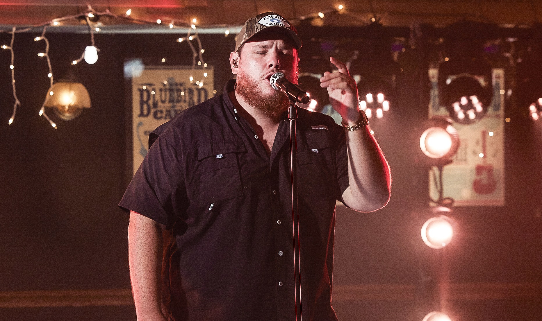 Luke Combs Performs Sentimental 'Better Together' On ACMs Sounds Like