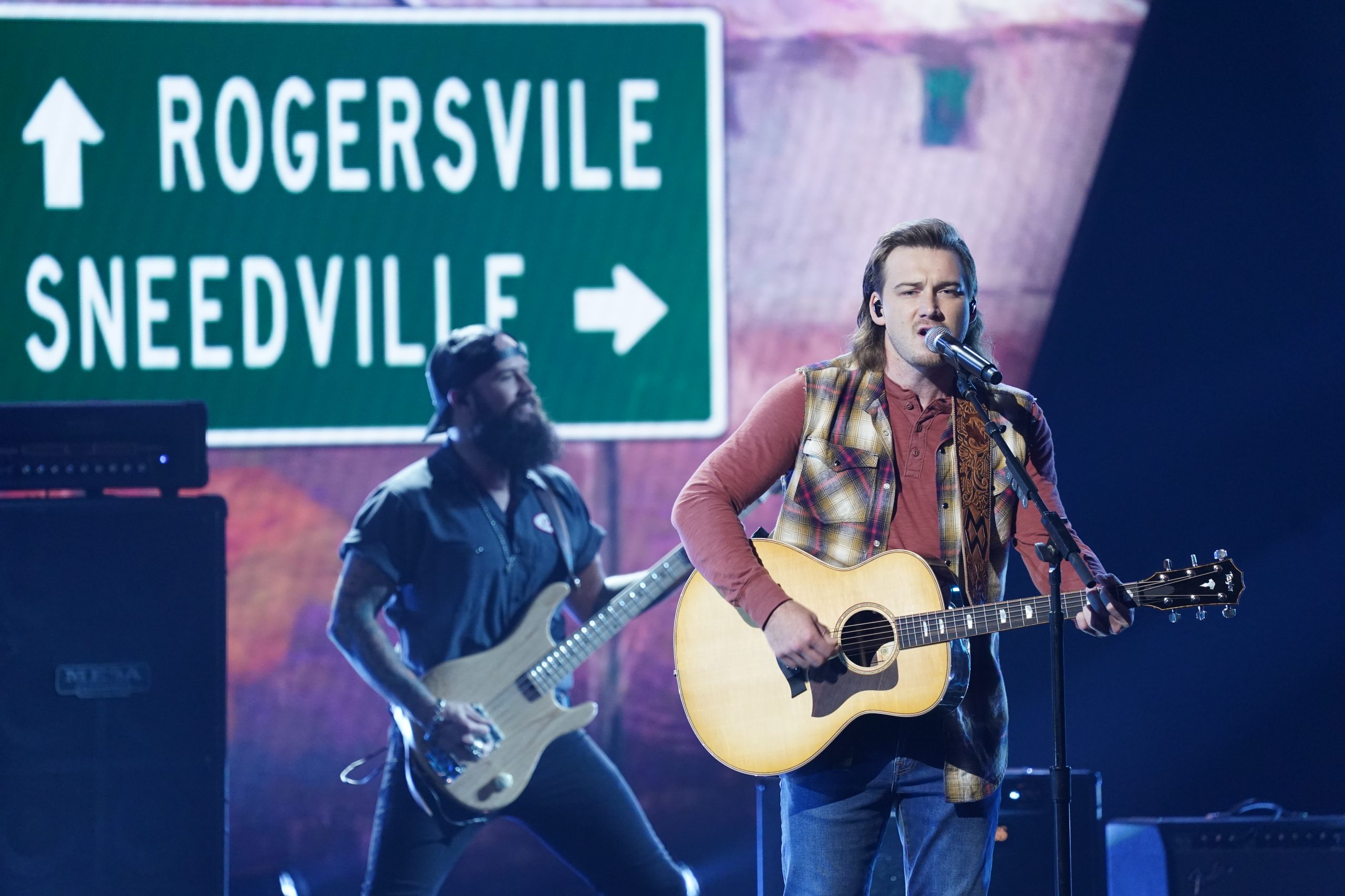 Wallen Honors His Home With 'More Than My Hometown' at CMA