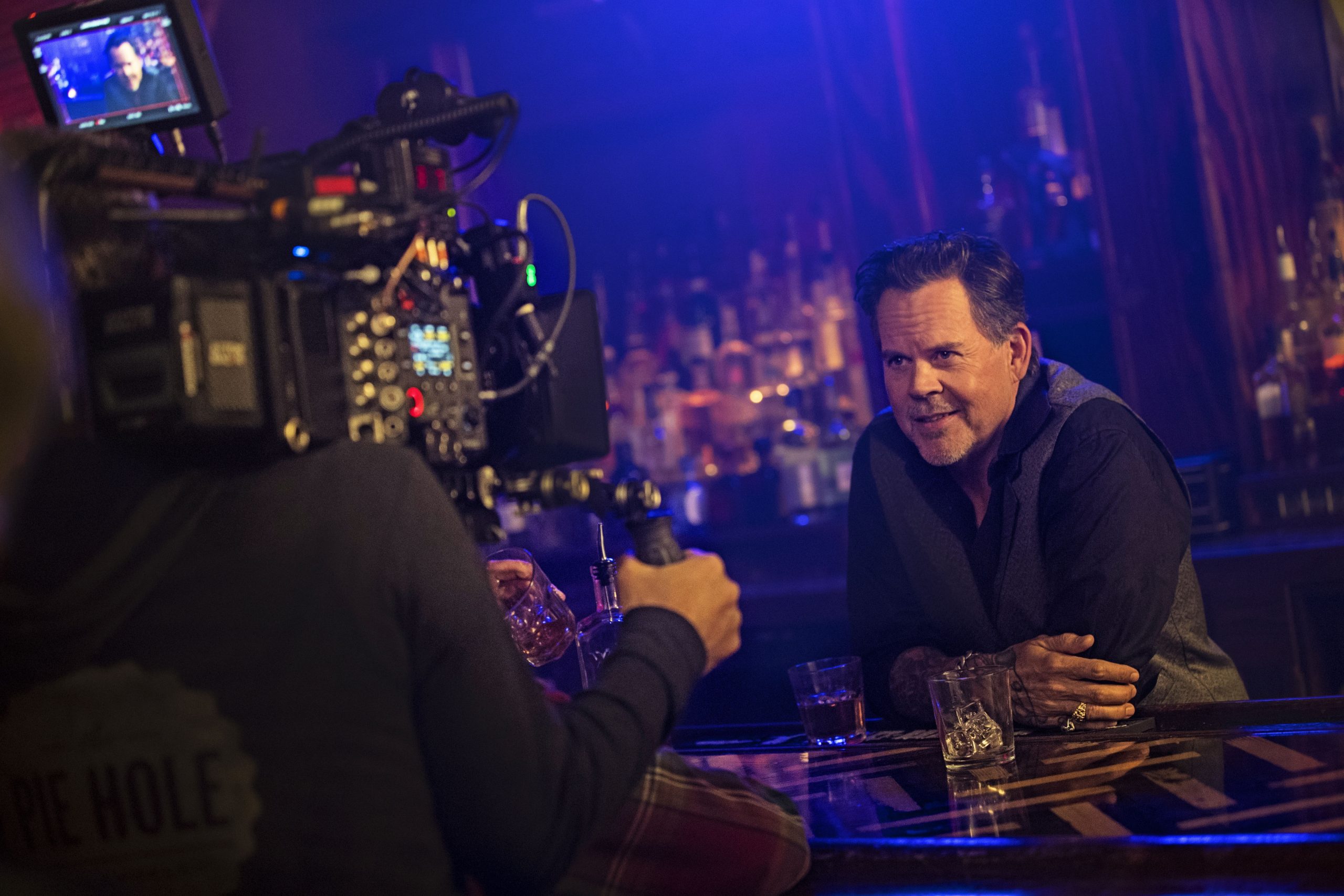 Gary Allan Pours a Shot of Caution in 'Waste of a Whiskey Drink' Video